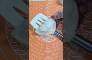 Unique SamosaFolding Hack #shorts #youtubeshorts#recipe #food #vegan #shortvideo #foodshorts #samosa