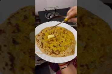 Aaj hamne banaya Viral Paratha #viralvideo #paratha #uljhan #youtube #homemade #food #healthy #share
