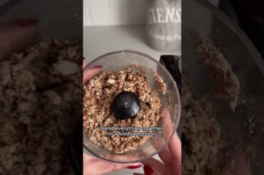 Pecan Energy Balls #healthyeating #healthyrecipes #sweetsnack #pecan #energyballs #sweetrecipe