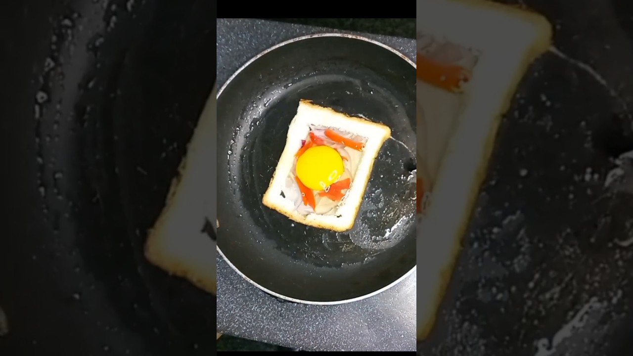 Bread in a hole #shorts#trending#egg#viral Bread in a hole #shorts#trending#egg#viral