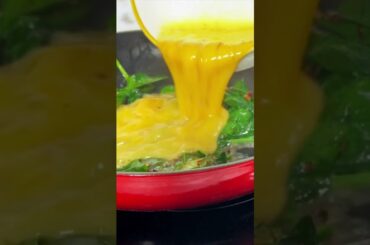 Healthy breakfast | spinach scrambled egg