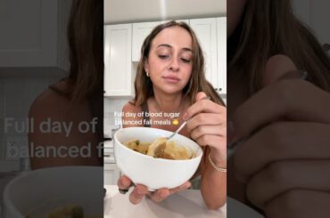 Full day of eating seasonally & supporting blood sugar!! #whatieatinaday #healthyrecipes #fallrecipe