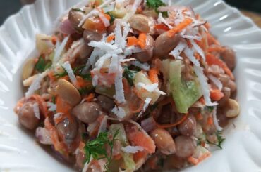 Peanuts Chaat Recipe || Healthy Breakfast for weightloss || Groundnut Chat Salad || Mahima kitchen