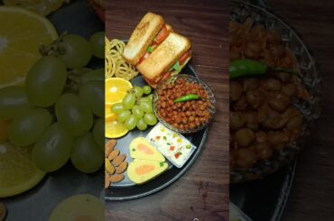 Sunday breakfast #food#yummyideas#healthybreakfast#breakfast#thali#breakfastideas#ytshorts#healthy