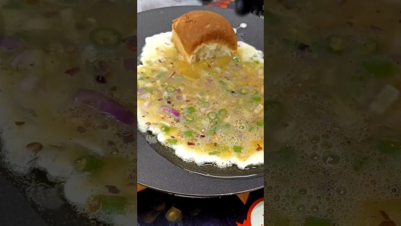 Pav omelette recipe #shorts #viralvideo #foodlover #cookingvideo #omelette #avinashcook9631 Pav omelette recipe #shorts #viralvideo #foodlover #cookingvideo #omelette #avinashcook9631