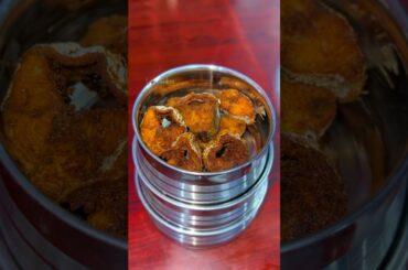 Today’s lunch box recipe: Meen kulambu with meen fry #shortsfeed #lunchbox #lunchideas #fishfry