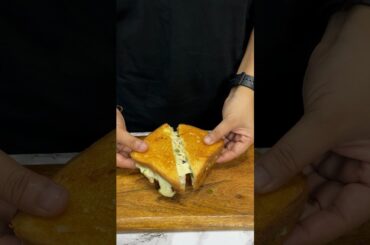 Cheesy veg Sandwich ASMR Cooking #shorts #sandwich #streetfood #asmr #food #cooking #asmriceanddice