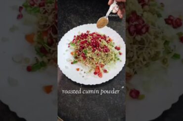 Healthy sprout salad breakfast #ytshorts #pepperbites24 #shortvide #sprouts #healthybreakfast