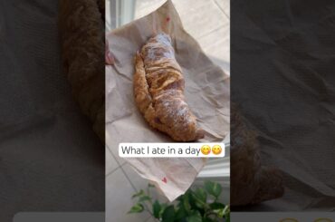 What I ate in a day #food #croissant #paratha #whatieatinaday #healthy #vegetarian #recipe #canada