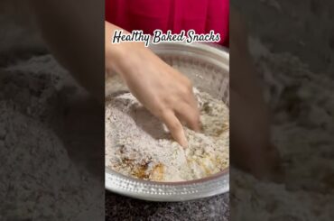 Healthy Snack Recipe | Baked Multigrain Puri / Mathari