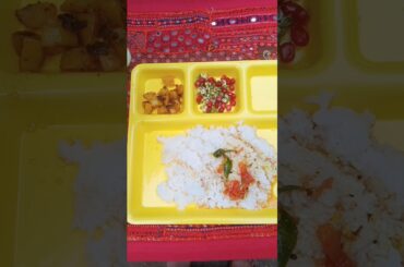 Rasam Sadham with Potato Fry and Moongdal Pomegranate Salad. #neeya_naana #potatofry #rasam