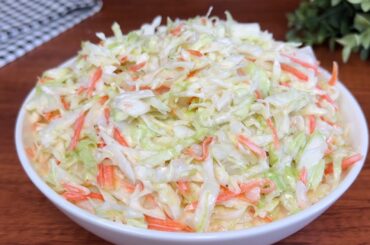 HOW TO MAKE THE BEST COLESLAW SALAD