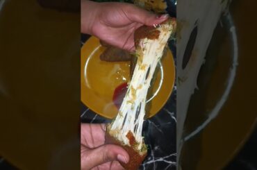 Quick and easy cheesy breakfast recipe | healthy | #shortsvideo #radhawithspices #trending