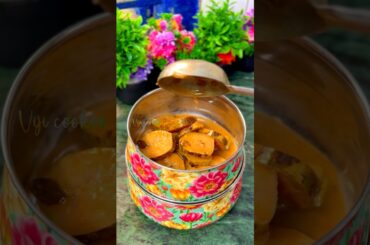 Today’s lunchbox recipe: Valaikai kulambu with muttaikose poriyal #shortsfeed #lunchideas #lunchbox