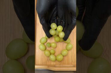 Grinch & Santa Snack Board #Shorts