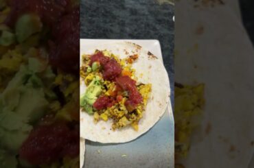 Delish#food,#foodie,#eggs,#delish,#delicious,#fyp,#healthy,#recipes,#easy