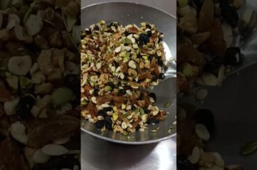 #cookwithniku #viralshort #trending #dryfruits #dryfruitsandnuts #healthy #winter #winterspecial