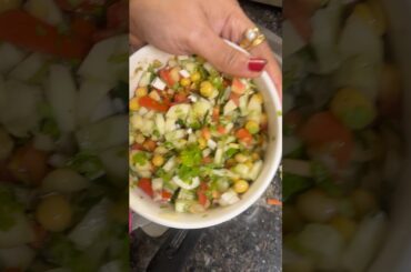 Amake Ektu Aram Dao #breakfast #healthy #nutritiousfoods #healthyfood #nooilbreakfast #tasty #trend