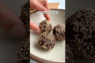 ANTI-INFLAMMATORY SNACK @cookingforpeanuts Date Balls are fiber-packed with longevity ingredients