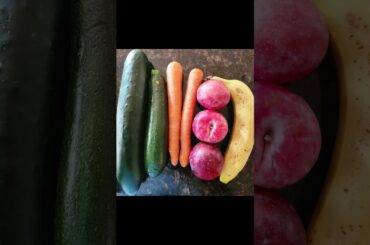 Quick and healthy Salad  #salad #veggies #dumbbell #food #live #shorts #myshorts #healthshort