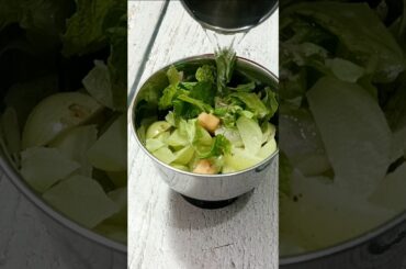 Fresh juice can improve skin health, hairgrowh,immunity #viral #trending #shorts #amla#nellikaijuice