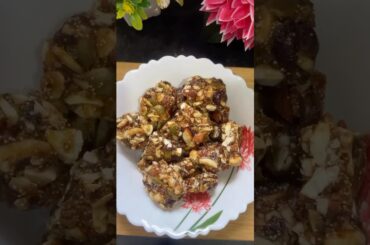 Nuts chikki Healthy snack    #food #recipe #cooking #trending #reels  #healthyrecipes #youtubeshorts