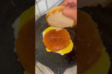 Egg-Bread Recipe For Breakfast | Simple Breakfast Sandwich #breakfast #egg #friedegg #shorts #short