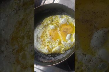 Morning Half Fry Egg Omelette Made Easy  #shorts #viral #eggomelete