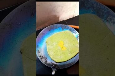 Palak wala crispy aalu paratha #healthy#food#cooking#shorts#viral
