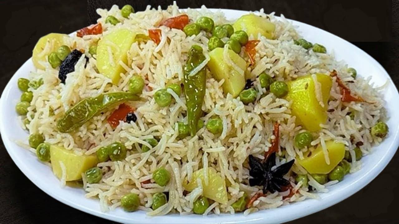 Aloo Matar Pulao Recipe | Aloo Matar Pulao Banane ka Tarika | Vegetable Pulao by Cook with Farooq Aloo Matar Pulao Recipe | Aloo Matar Pulao Banane ka Tarika | Vegetable Pulao by Cook with Farooq