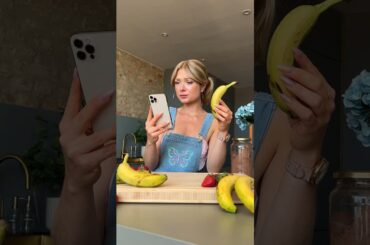 leftover bananas? I found a 3 ingredient BROWNIE RECIPE and it's bomb