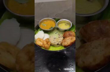 Today breakfast #pongal #poori #idli#vadai #ytshorts #trendingshorts #viralvideo