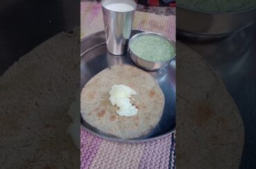 Food#bajra ke roti with raita#haryanvifood#indianfood#foodrecipes#food#recipes#cookfood#cooking#food