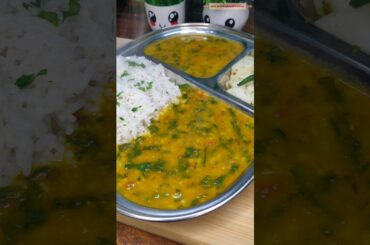 Dal palak recipe #palak #spinach #dal #healthy #food #recipe #moong #moongdal #cooking #shorts
