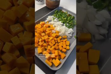 FALL HARVEST BREAKFAST BOWL | 440 Calories + 43g Protein