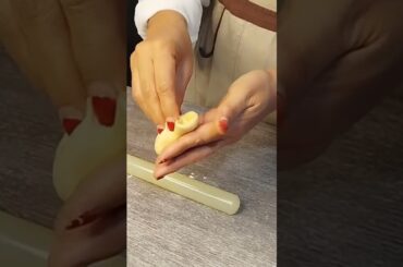 garlic bread:The easiest recipe for garlic bread #recipe #food #bread #cooking