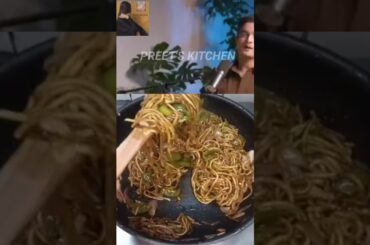 Tripti Dimri's Favourite Hakka Noodles Recipe #shorts #food #hakkanoodles #triptidimris #celebrity