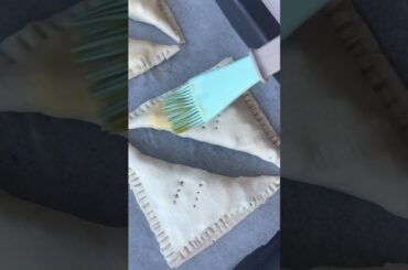 HOMEMADE HEALTHIER APPLE TURNOVERS #christmas #recipe #apple