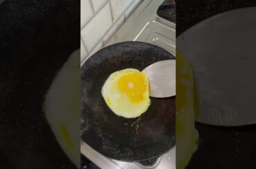 Half-Fry Egg Recipe | Simple Breakfast Recipe #breakfast #friedegg #egg #andafry #food