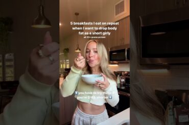 5 new healthy high protein breakfast recipes for short girlies (under 15 minutes, 30g+ protein!)