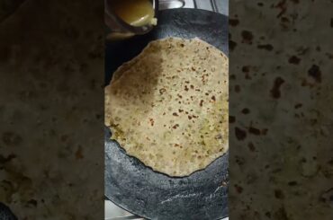 Meri dadi aise hi banati healthy aur swasth rahte #funny#trending#bafnafoodrecipes#food#healthyroti