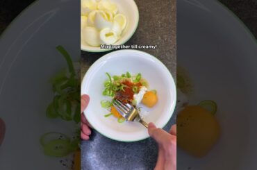 TASTIEST High Protein Creamy Egg Sandwich! ONLY 324 CALS #recipe #foodie #weightloss #breakfast