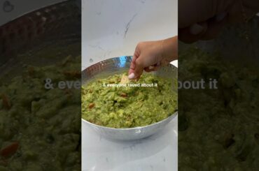 the best guac ever! #healthyrecipes #recipe #guacamole #glutenfree #recipevideo #recipeideas