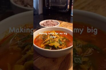 When there’s too much green onions #food #cooking #dailyvlog #lunch #chicken #soup #recipe