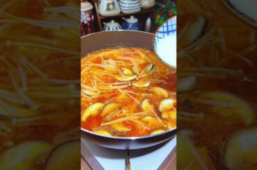 Low Calorie, High Protein Tomato Tofu Soup Rich, Delicious & Guilt Free! #healthy