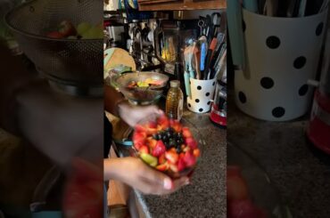 New Year, New Snacks! Check out this healthy snack alternative. #smartsnacks #simplesnack