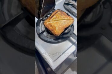 Heathy Brkfast #food #foodie #shorts #ytshorts #trending #shortvideo #breadtoaster #viralrecipe #yt