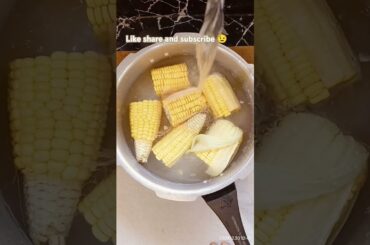 Sweet corn #boiledsweetcorn#sweetcorn#snacks#healthyfood#healthysnacks #recipes#cooking  #shorts