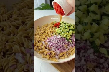 Best Salad Ive Tried So Far  #easyveganmeals #recipe #veganmadeeasy #plantbasedrecipes