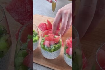 chia pudding with kiwi and grapefruit | healthy breakfast